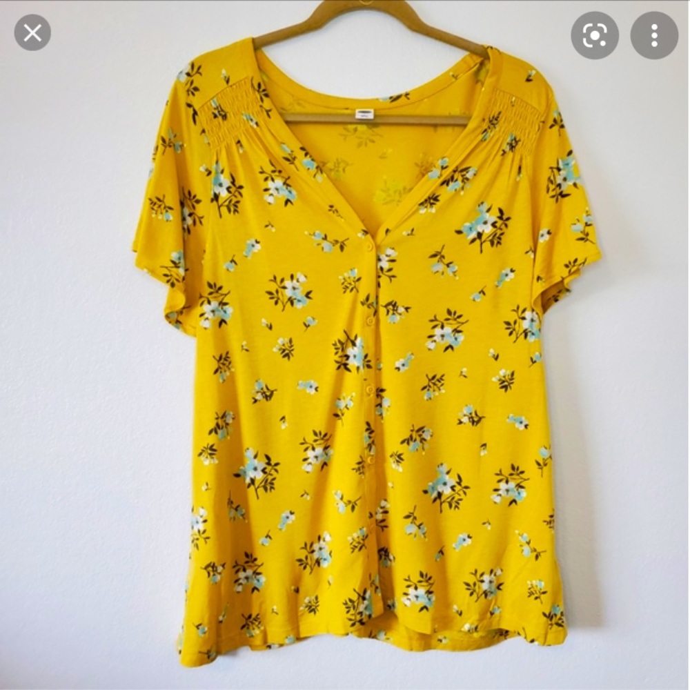 Old navy button down shirt